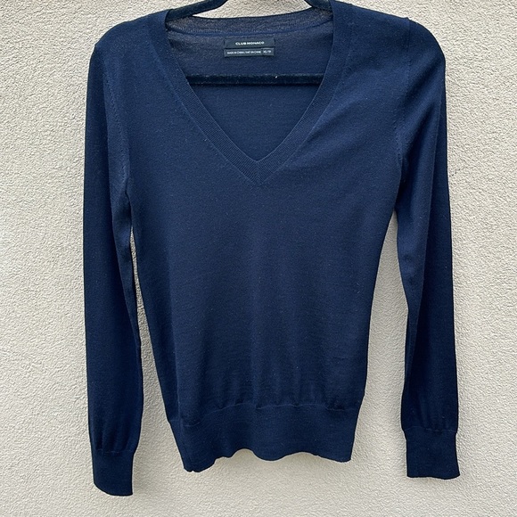 Club Monaco 🔥 V Neck Wool Lightweight Sweater Navy Sz XS - Picture 8 of 8